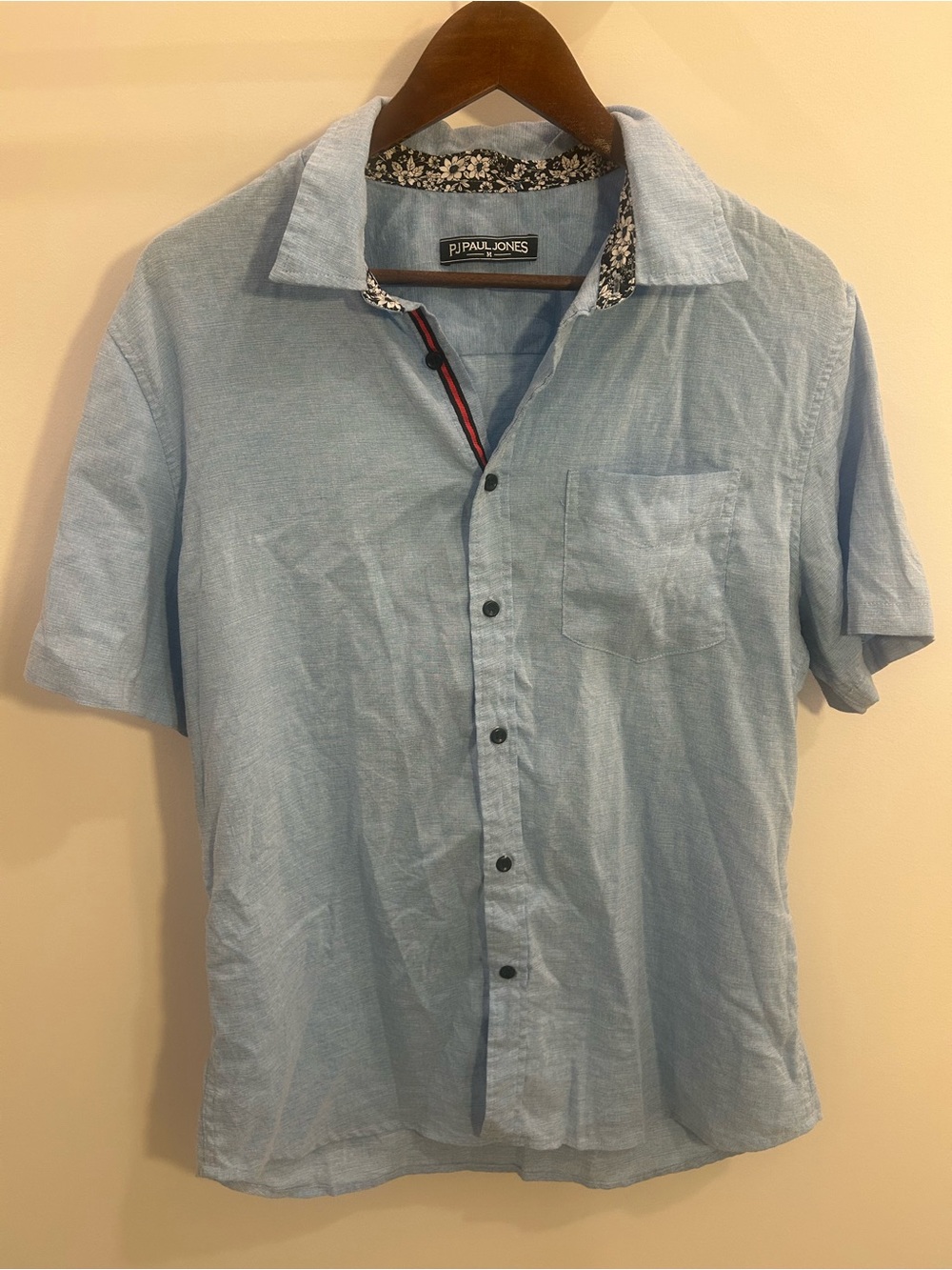PJ Paul Jones Men's Light Blue Short-Sleeve Button-Down Shirt